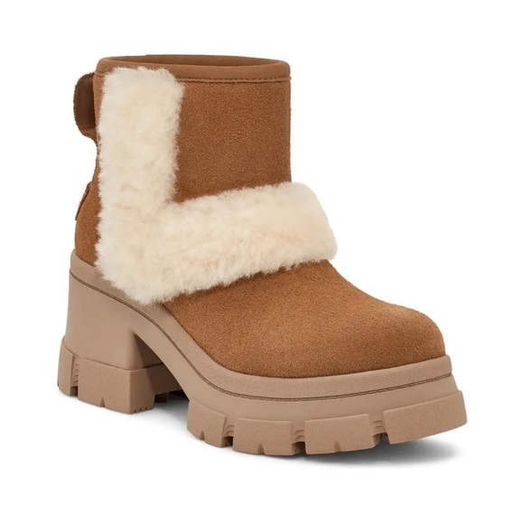 UGG Shoes - UGG Brooklyn Sunburst heeled sheepskin boot in chestnut size 6.5